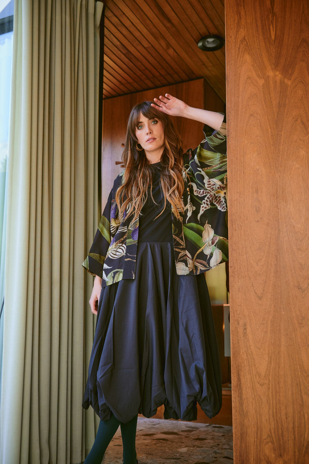 Orchid Black Crepe Kimono - One Hundred Stars