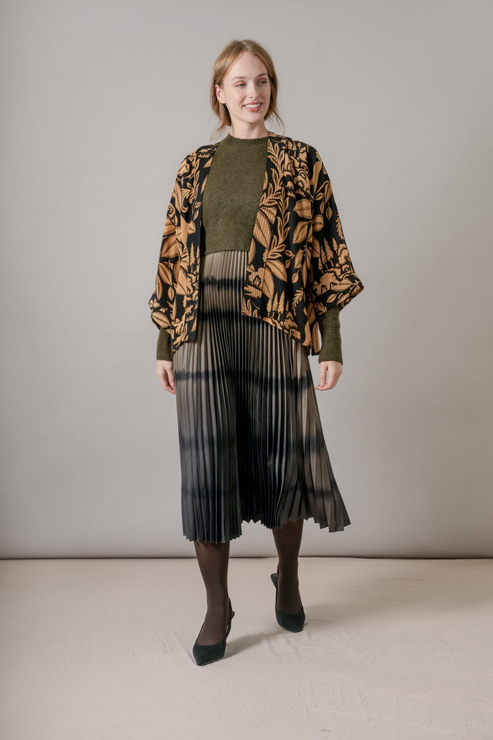 Sphinx Black Crepe Kimono - One Hundred Stars