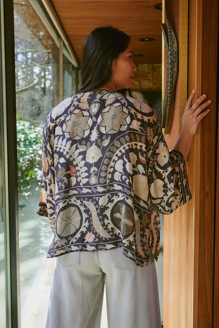 Susani Charcoal Kimono - One Hundred Stars