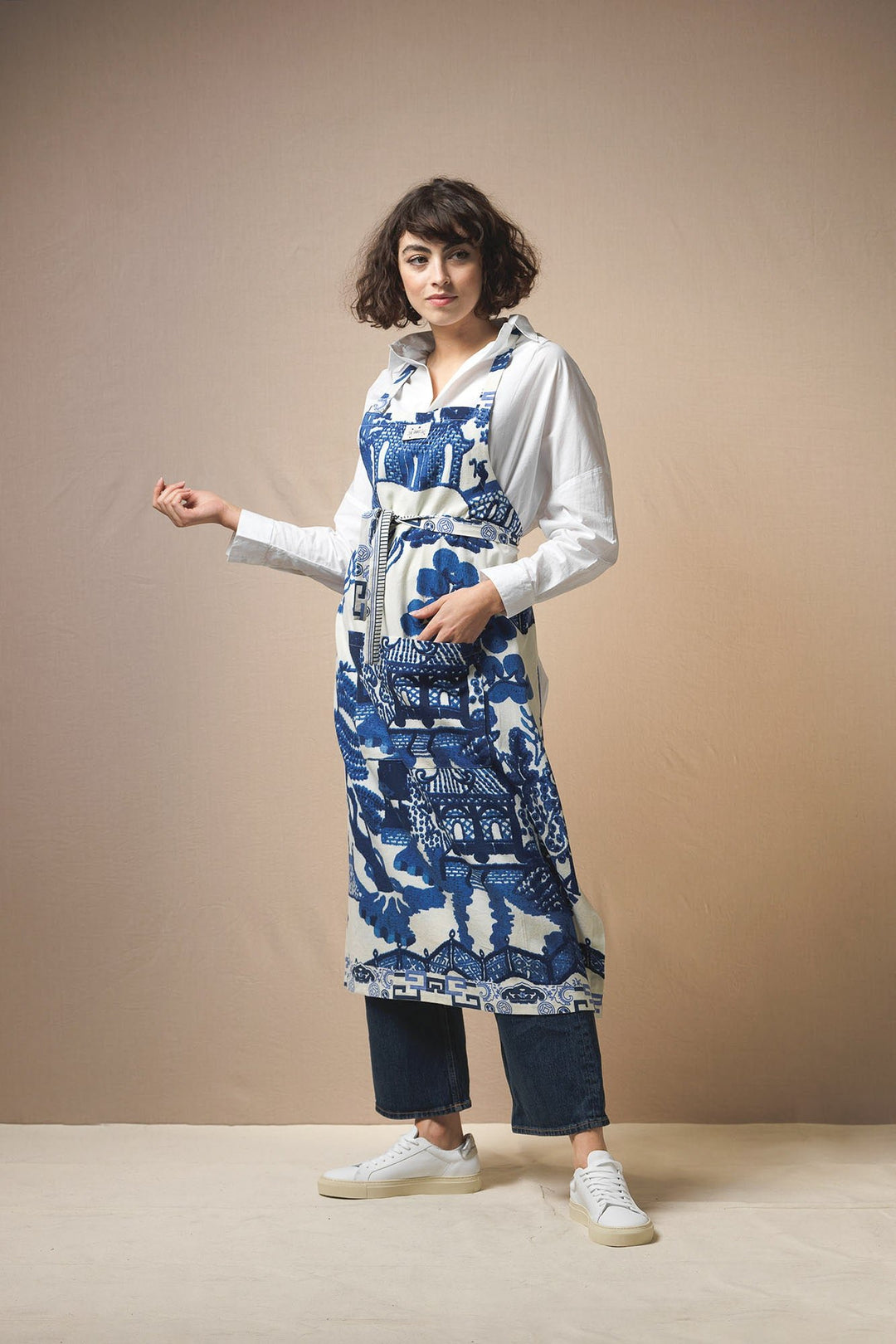 Giant Willow Blue Apron - One Hundred Stars