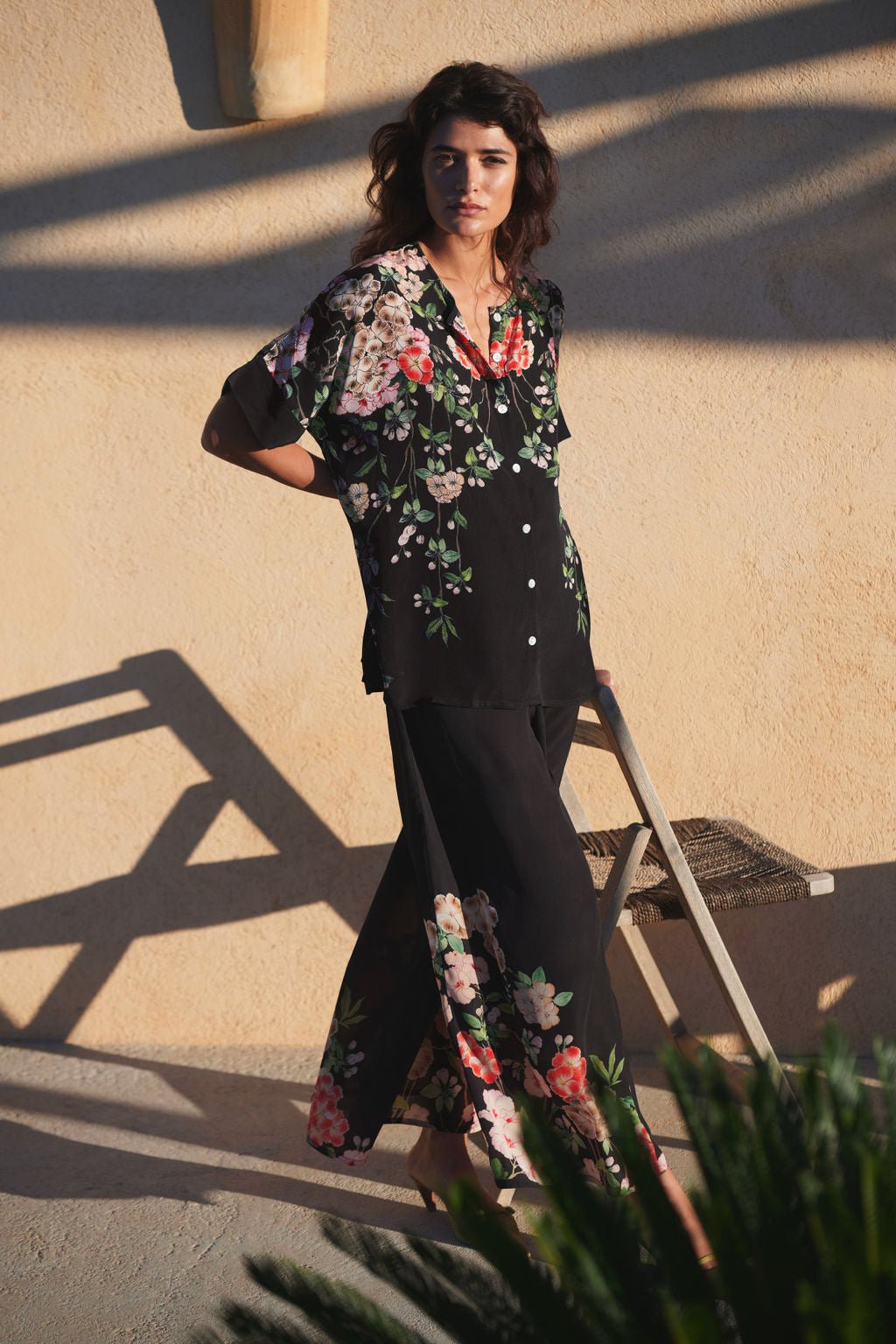 Trailing Blossom Black Crepe Palazzo Pants - One Hundred Stars