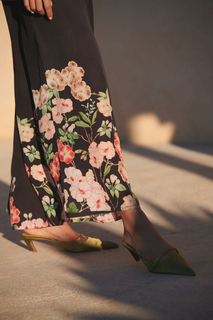 Trailing Blossom Black Crepe Palazzo Pants - One Hundred Stars