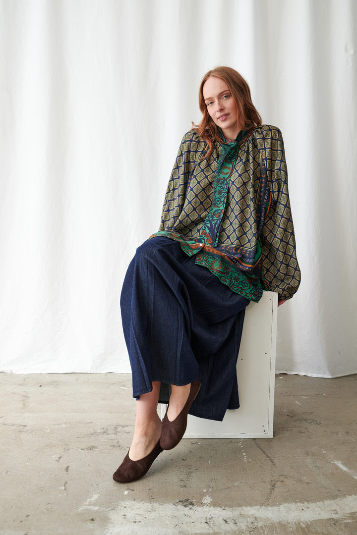 Amulet Emerald Pussybow Blouse - One Hundred Stars
