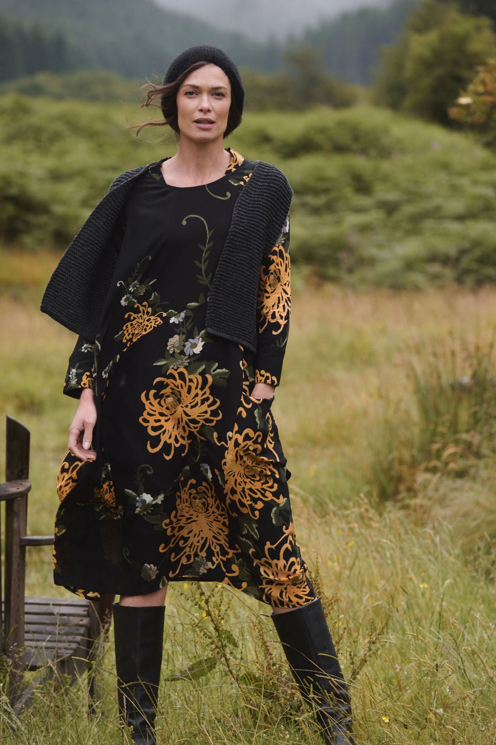 Chrysanthemum Black Asymmetric Dress - One Hundred Stars