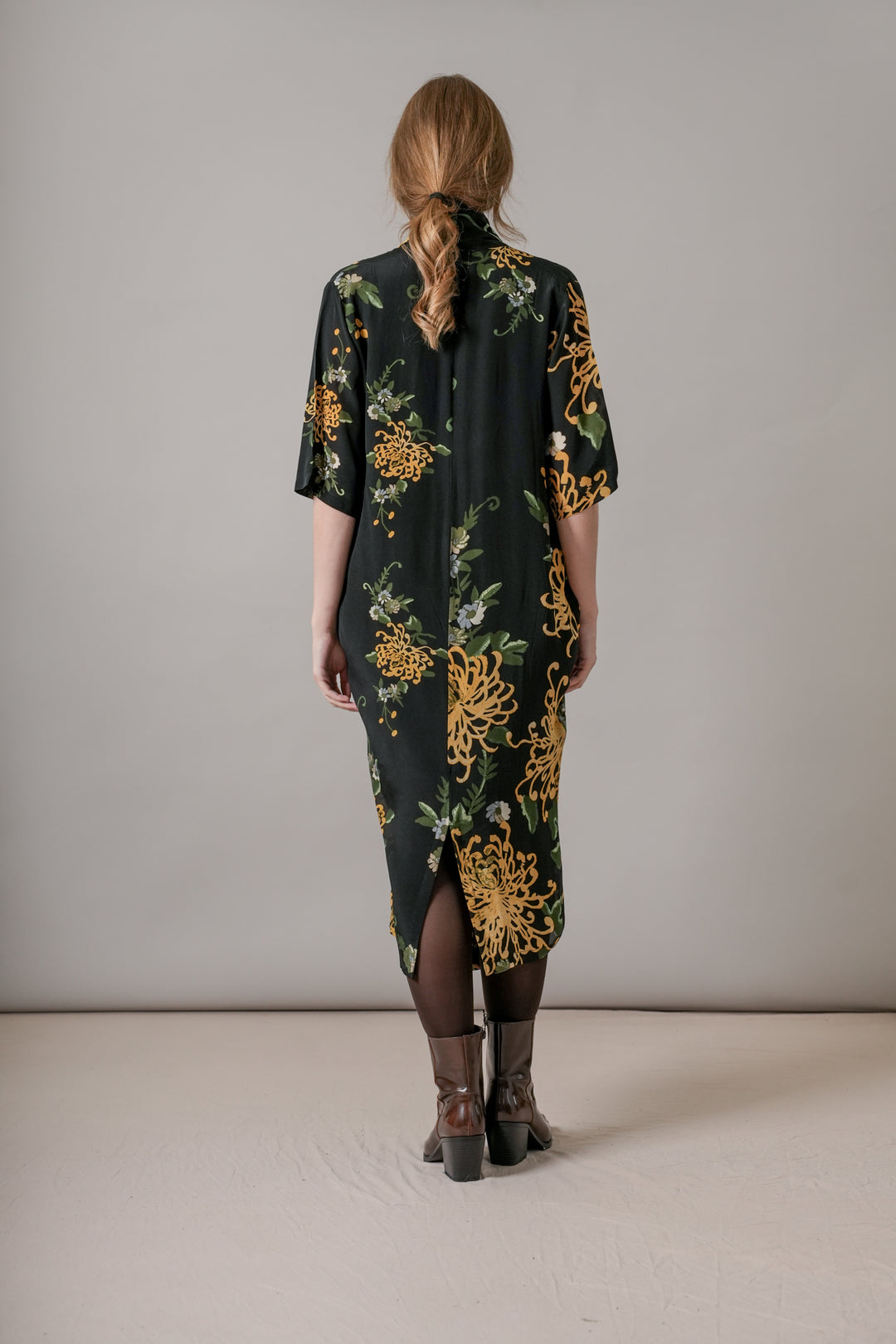 Chrysanthemum Black Rachel Dress - One Hundred Stars