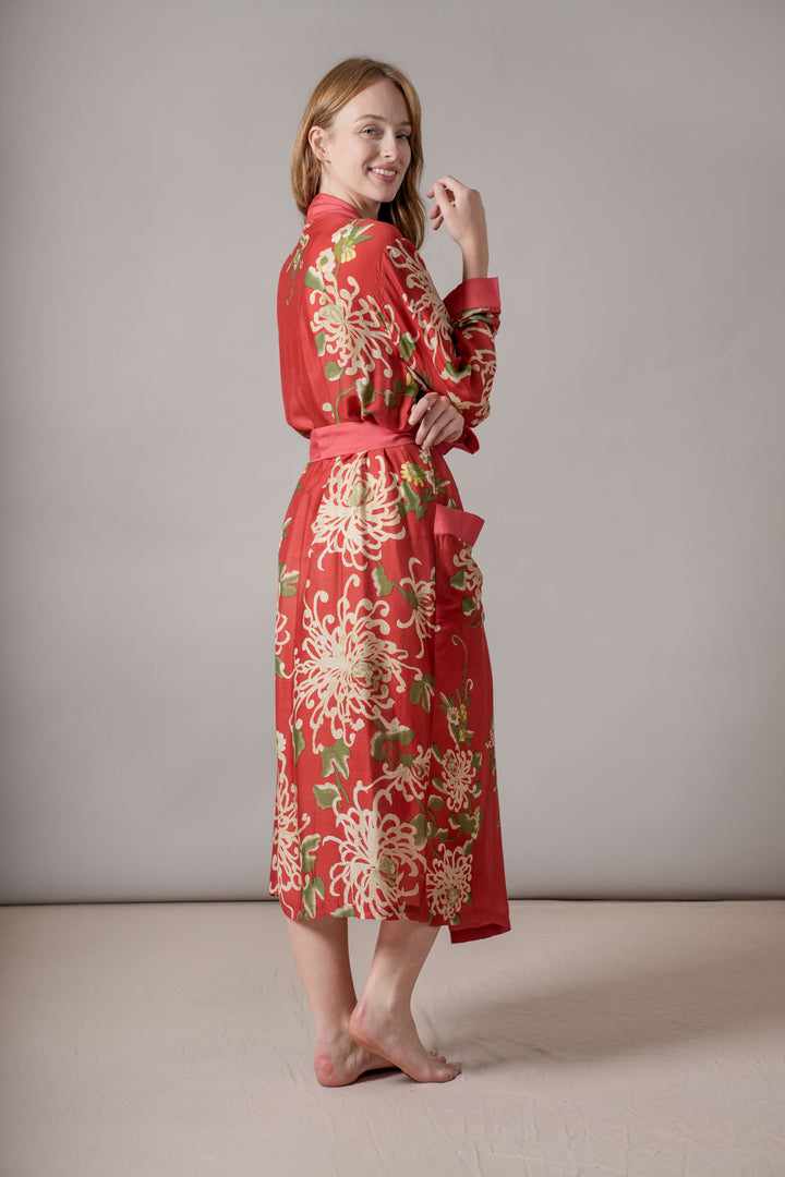 Chrysanthemum Red Gown - One Hundred Stars