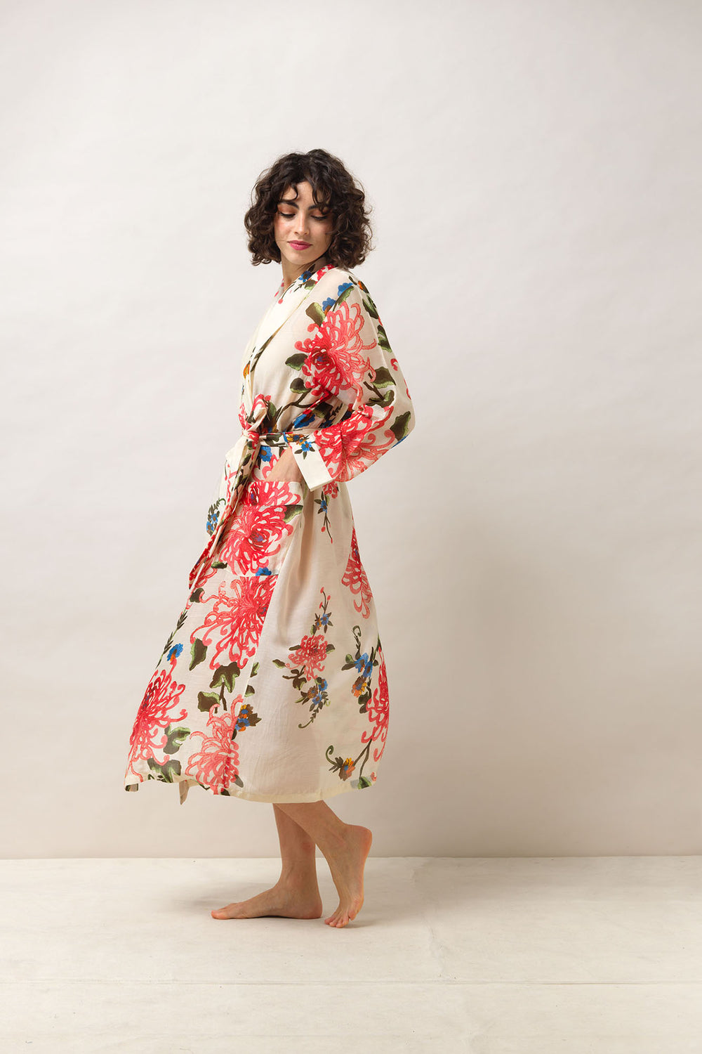 Chrysanthemum Ecru Gown - One Hundred Stars