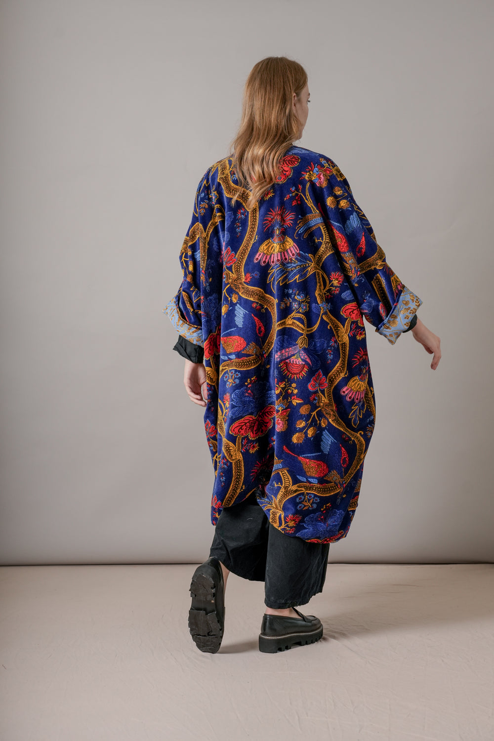 Climbing Peacock Royal Blue Velvet Grande Kimono - One Hundred Stars