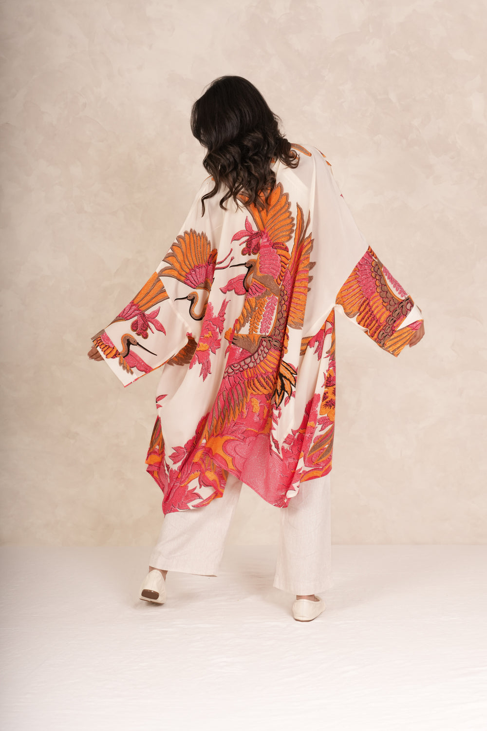 Crane Ecru Grande Kimono - One Hundred Stars