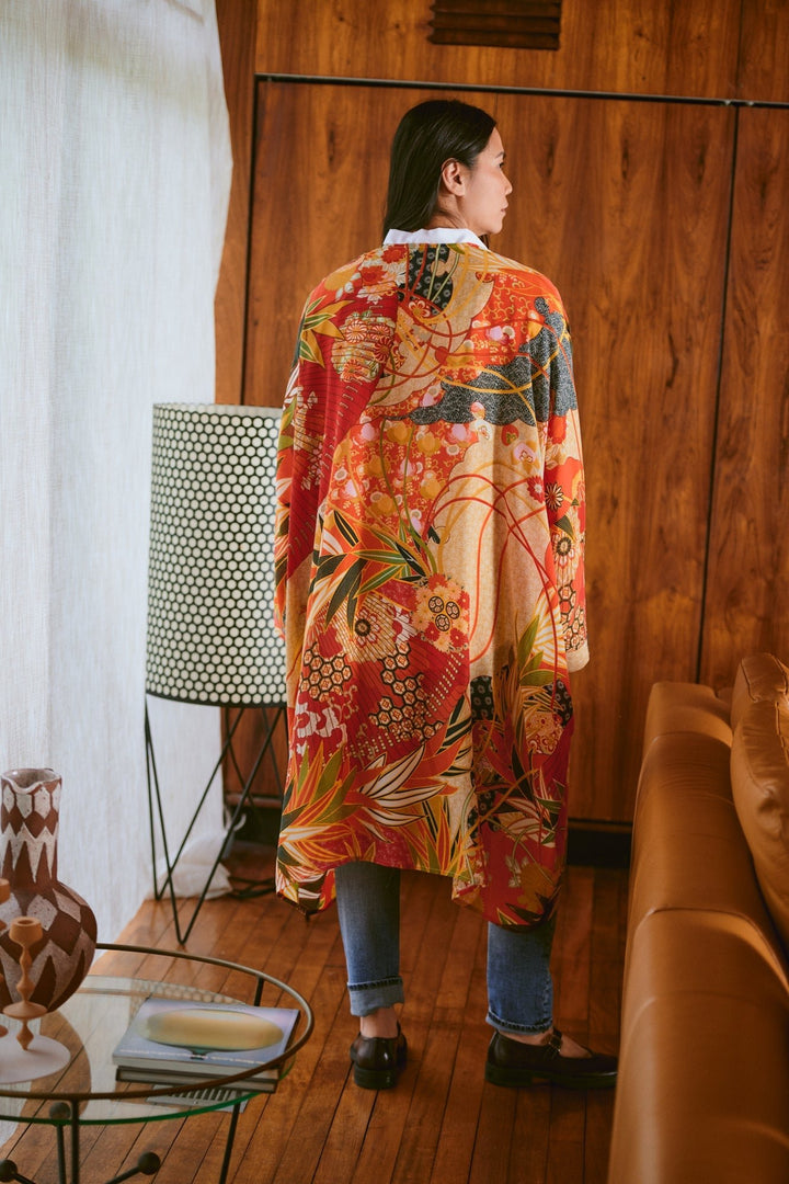 Fans Scarlet Grande Kimono - One Hundred Stars