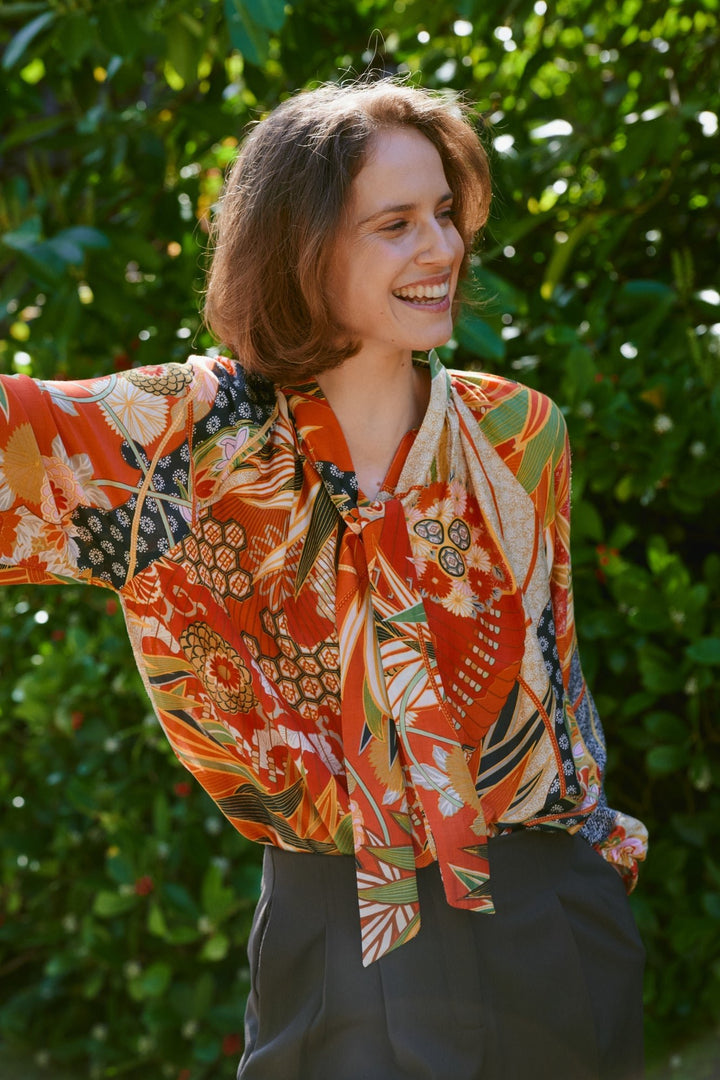 Fans Scarlet PussyBow Blouse - One Hundred Stars