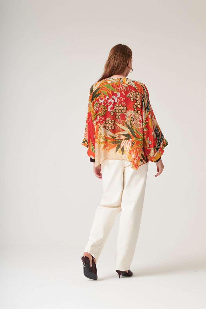 Fans Scarlet Kimono - One Hundred Stars