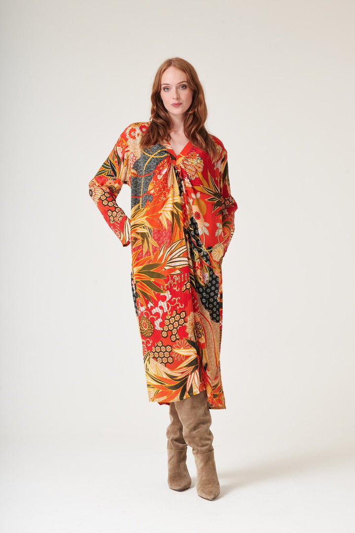 Fans Scarlet Midi Dress - One Hundred Stars