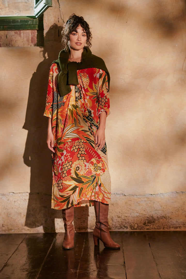 Fans Scarlet Midi Dress - One Hundred Stars