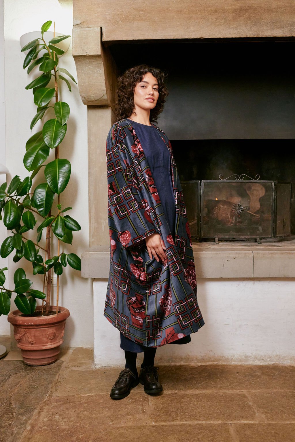 Ginger Jar Grey Velvet Grande Kimono - One Hundred Stars