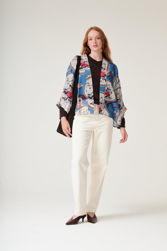 Magnolia Plates Blue Kimono