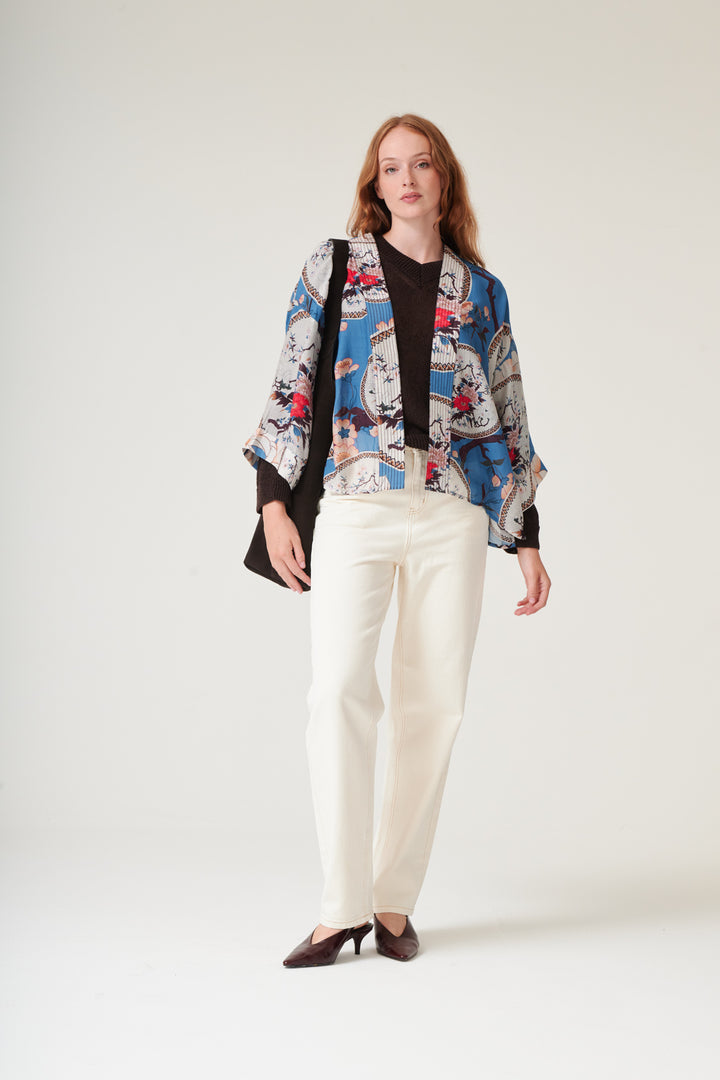 Magnolia Plates Blue Kimono - One Hundred Stars