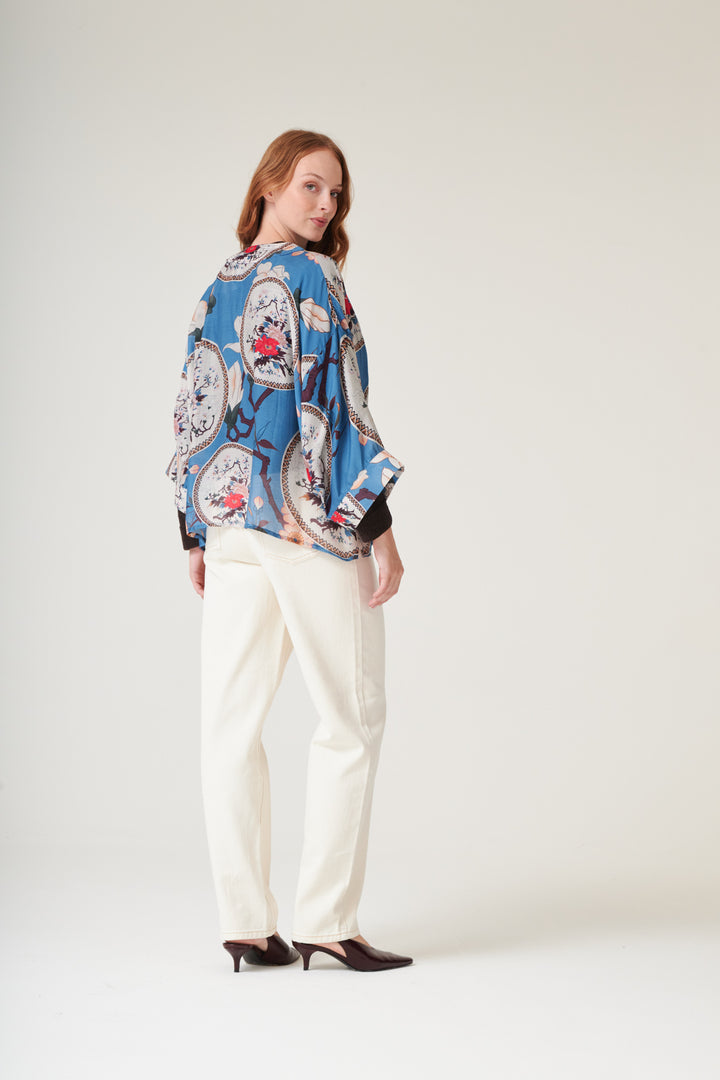 Magnolia Plates Blue Kimono - One Hundred Stars