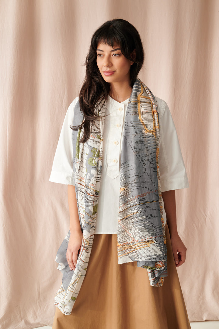 New York City Grey Map Scarf - One Hundred Stars