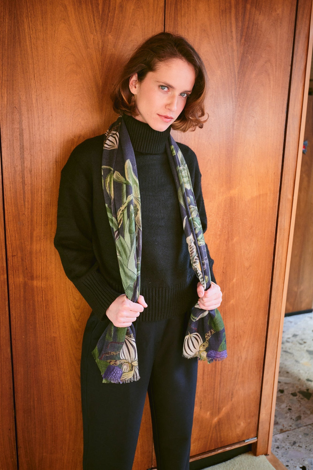 Orchid Black Wool Scarf - One Hundred Stars