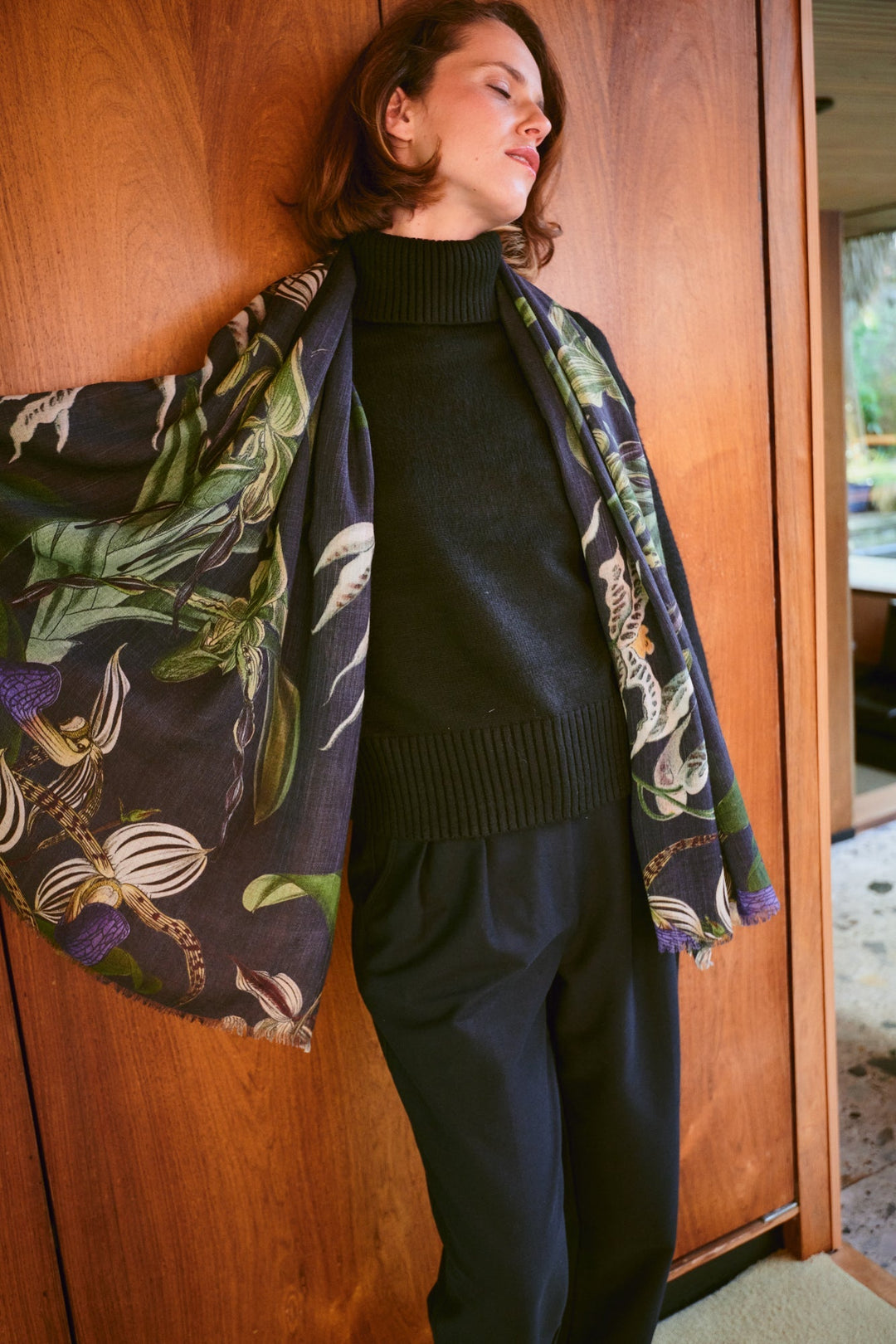 Orchid Black Wool Scarf - One Hundred Stars