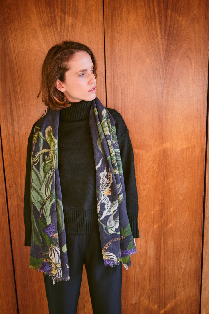 Orchid Black Wool Scarf - One Hundred Stars