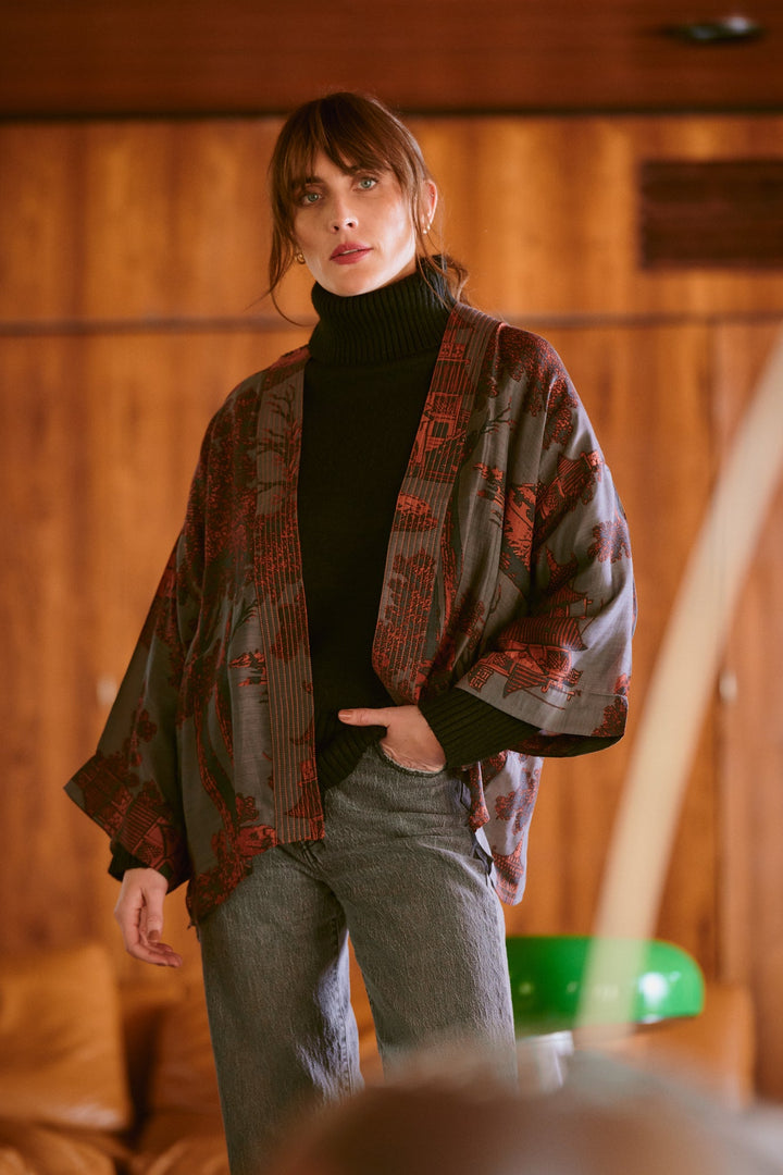 Pagoda Pewter Kimono