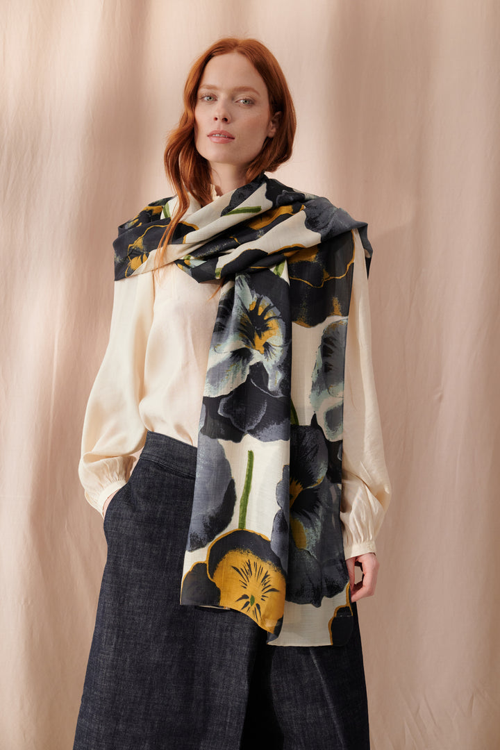 Pansy Scarf - One Hundred Stars