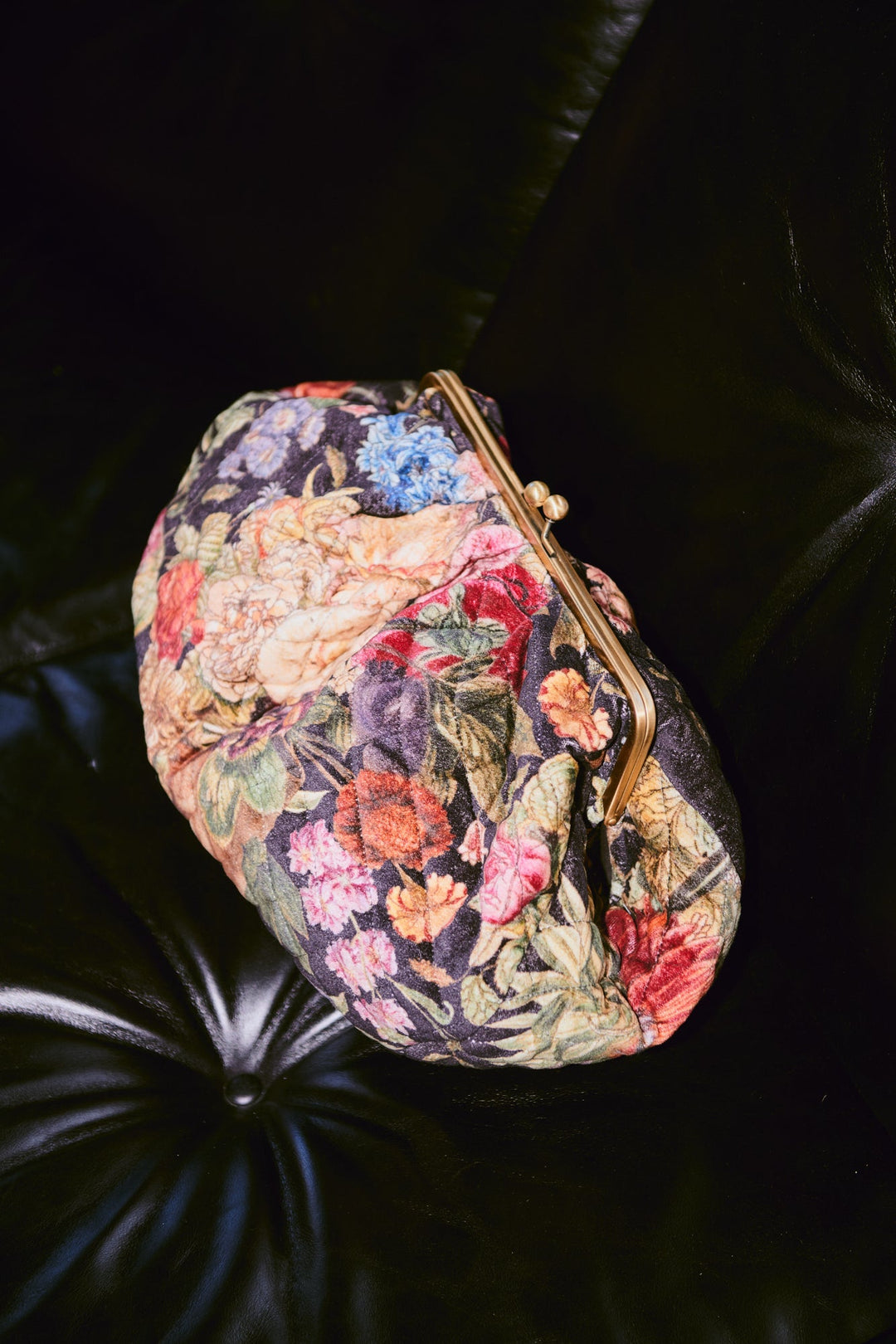Primula Black Quilted Velvet Kiss Lock Bag - One Hundred Stars