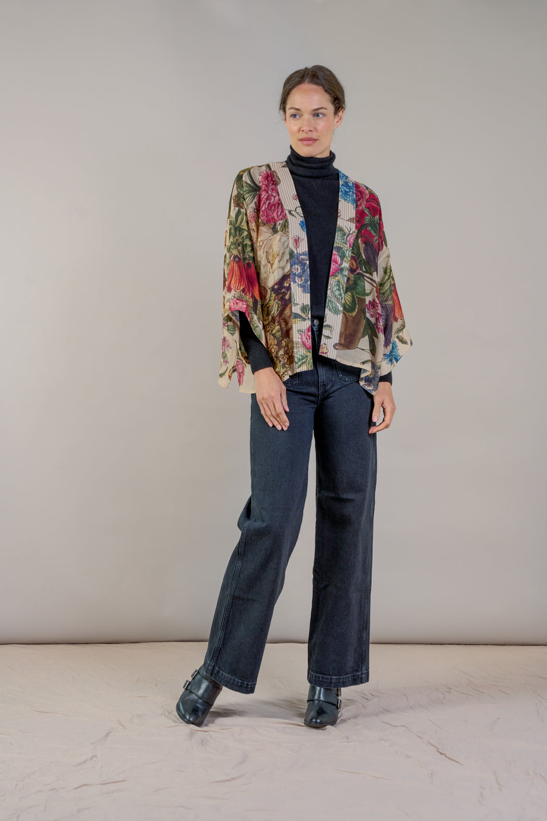 Primula Stone Kimono