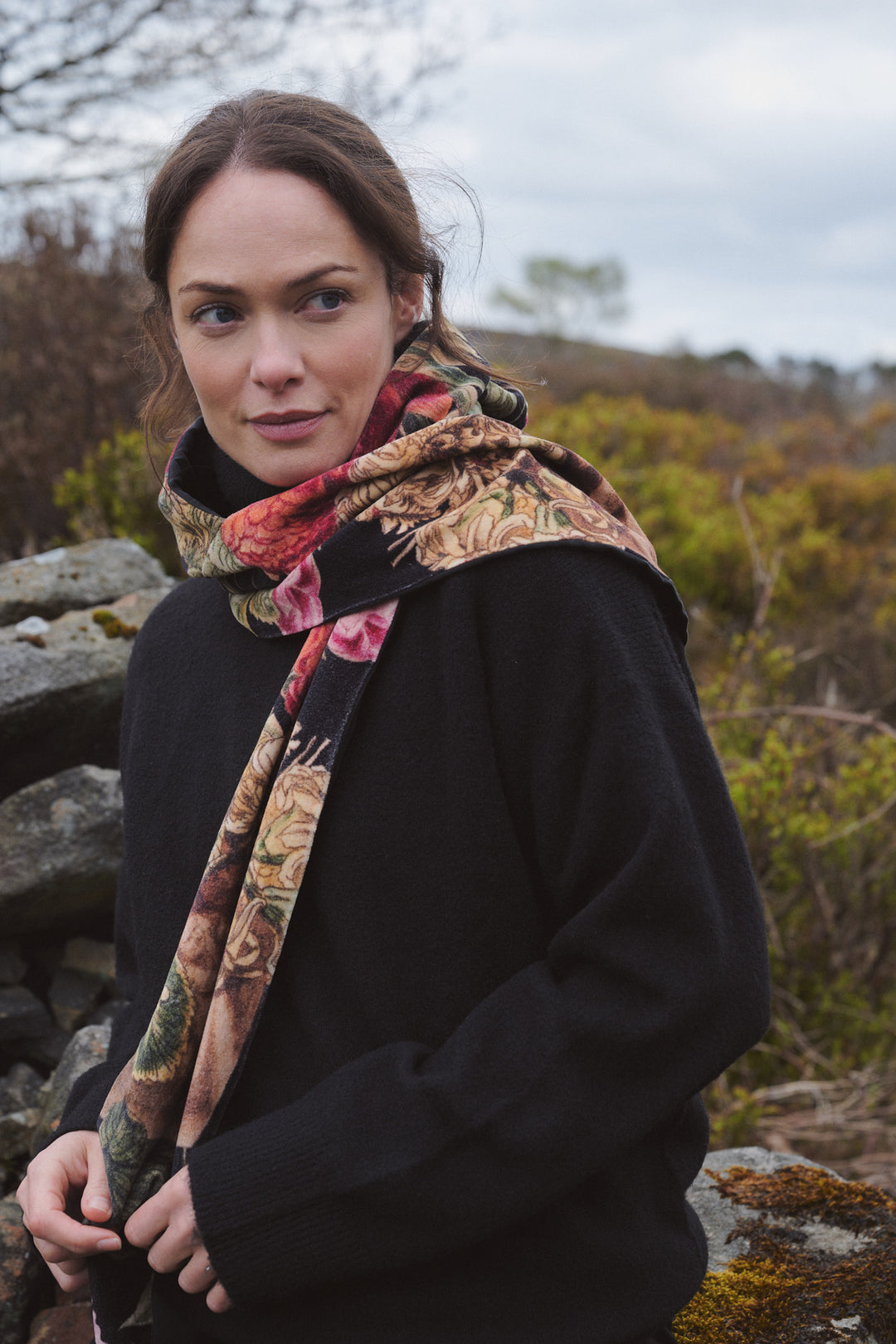 Primula Black Velvet Hood - One Hundred Stars