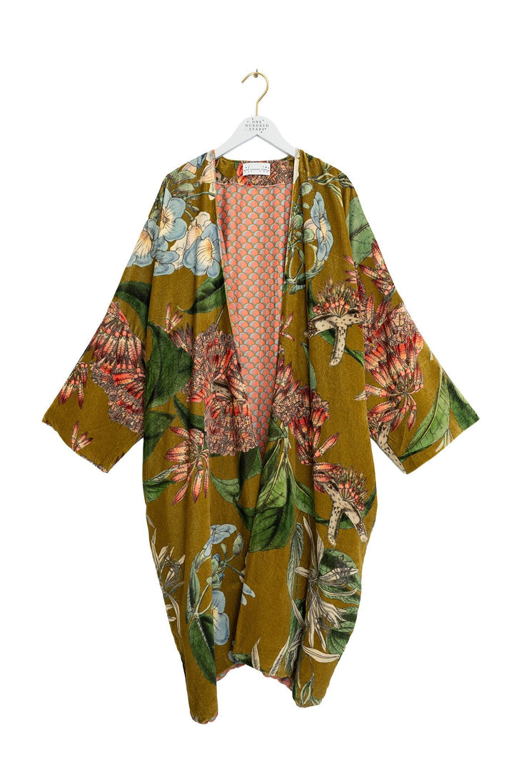 Rhodoleia Gold Velvet Grande - One Hundred Stars