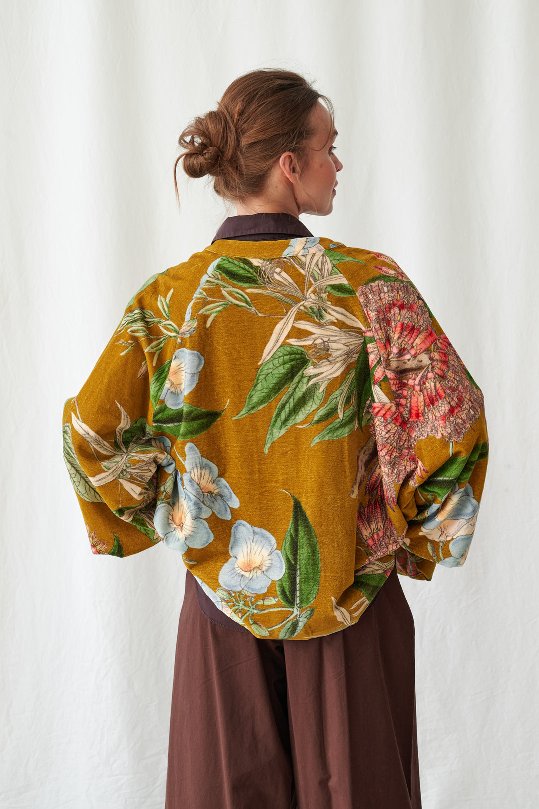 Rhodoleia Gold Velvet Jacket - One Hundred Stars