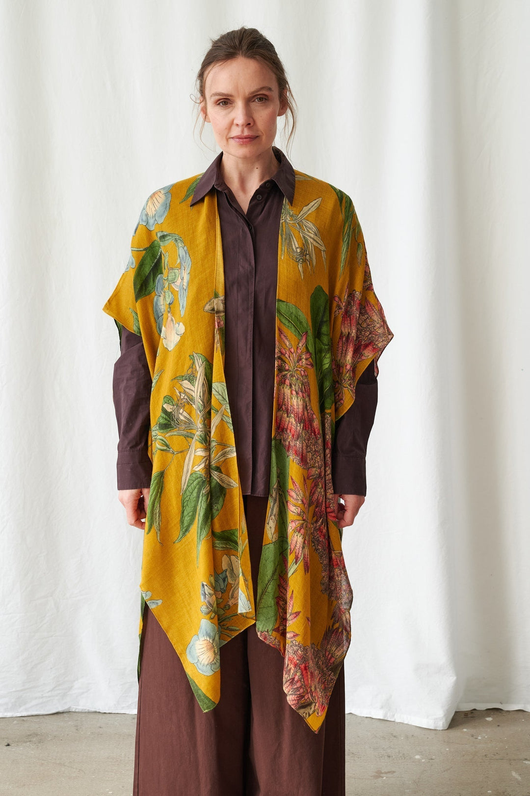 Rhodoleia Gold Wool Throwover - One Hundred Stars