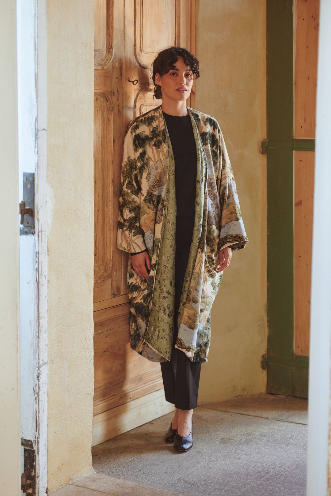 Rivers and Trees Natural Velvet Grande - One Hundred Stars