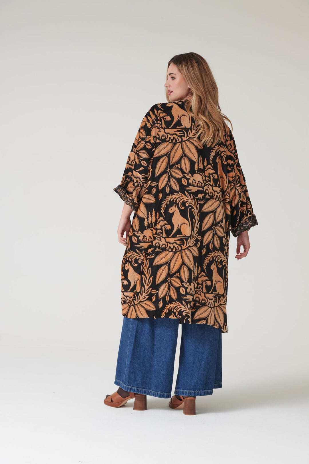 Sphinx Black Velvet Grande Kimono - One Hundred Stars