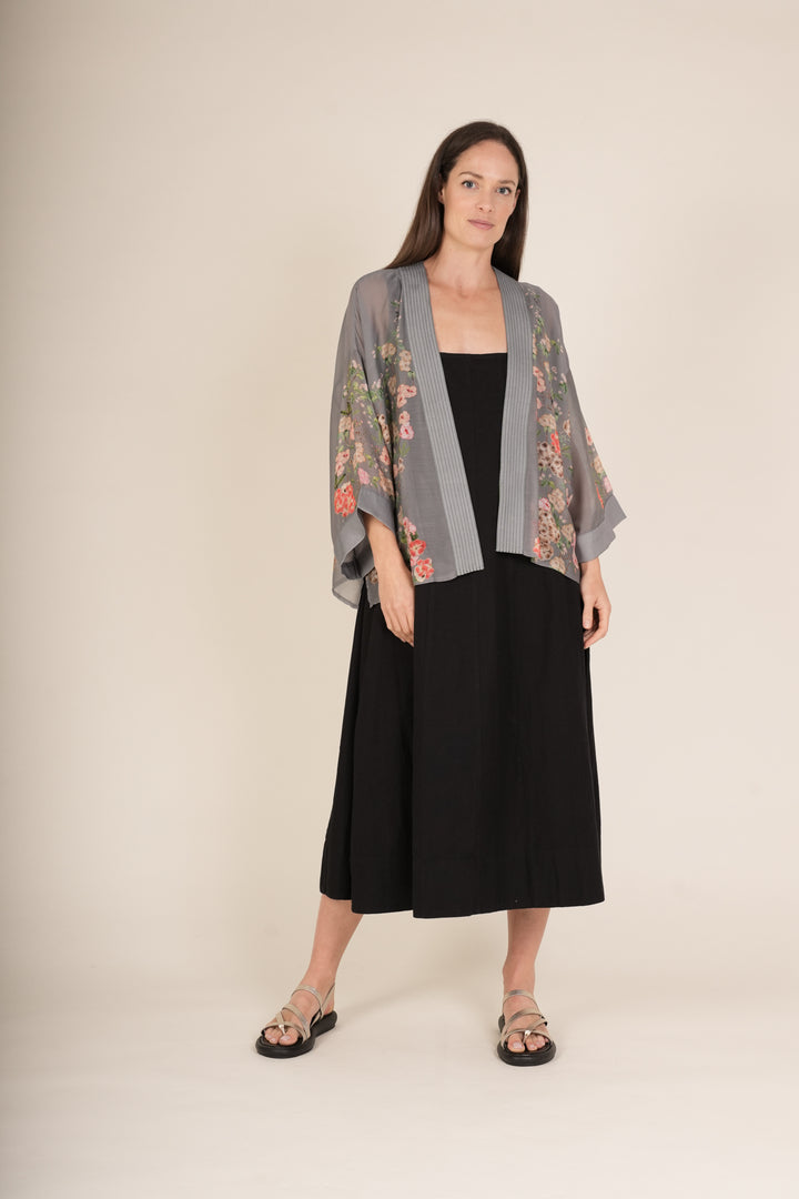 Trailing Blossom Grey Kimono - One Hundred Stars