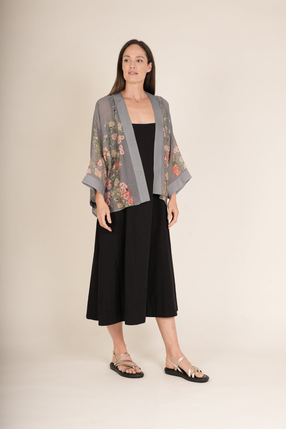 Trailing Blossom Grey Kimono - One Hundred Stars