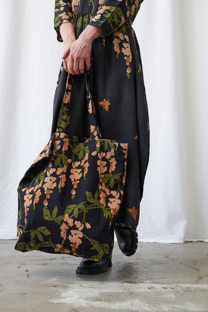 Wisteria Black Canvas Bag - One Hundred Stars