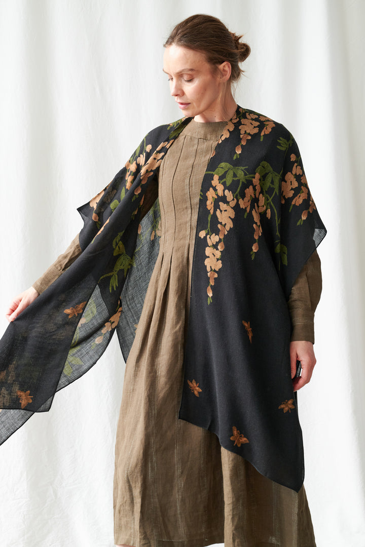 Wisteria Black Wool Throwover - One Hundred Stars