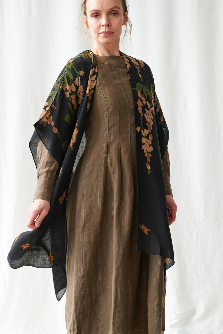 Wisteria Black Wool Throwover - One Hundred Stars