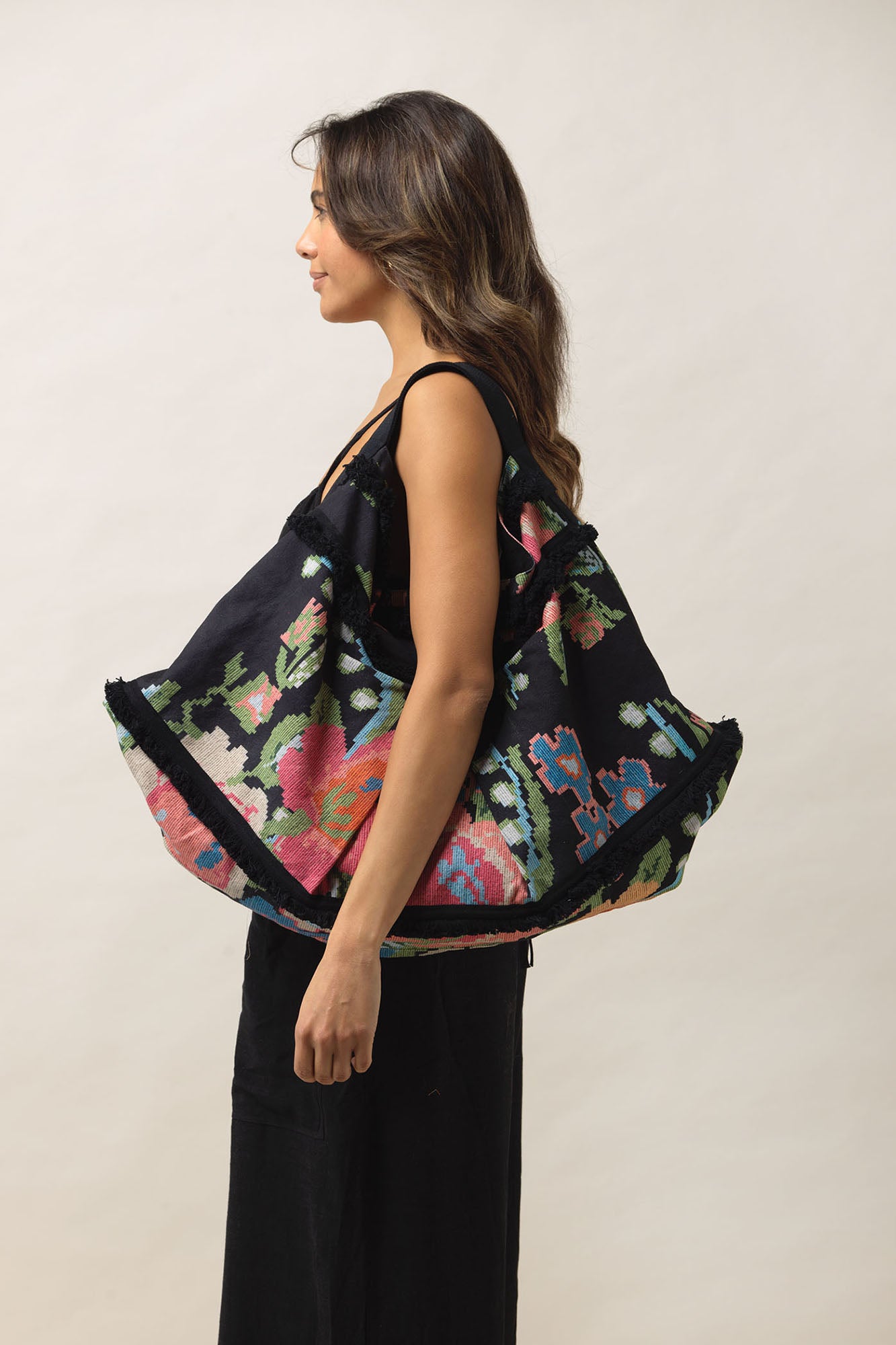 Woven Flowers Black Slouch Bag One Hundred Stars