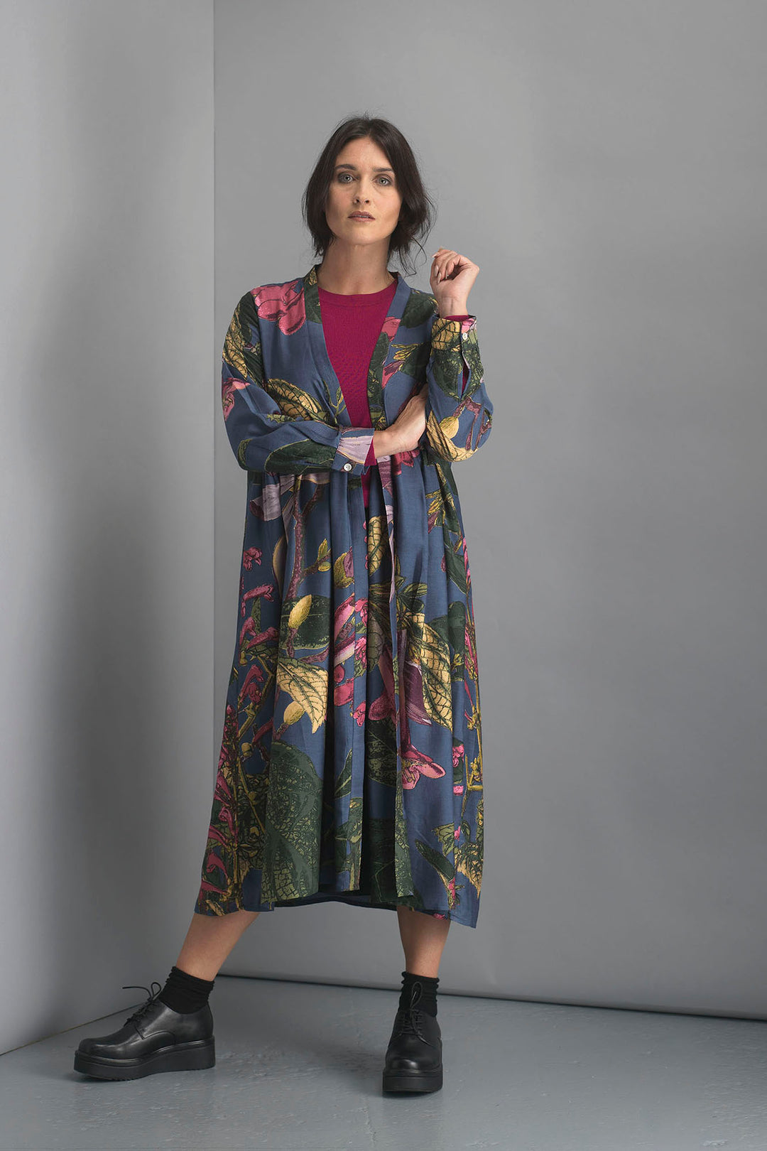 KEW Magnolia Blue Duster Coat- This stunning shape is both stylish and versatile, whether you choose to wear our duster coat as a luxurious house coat, as part of a chic ensemble during the day or over a little black dress during the evening.