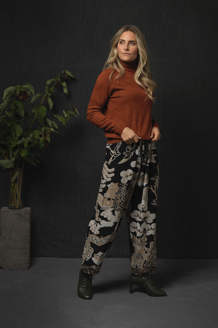 Giant Willow Black Crepe Lounge Pants