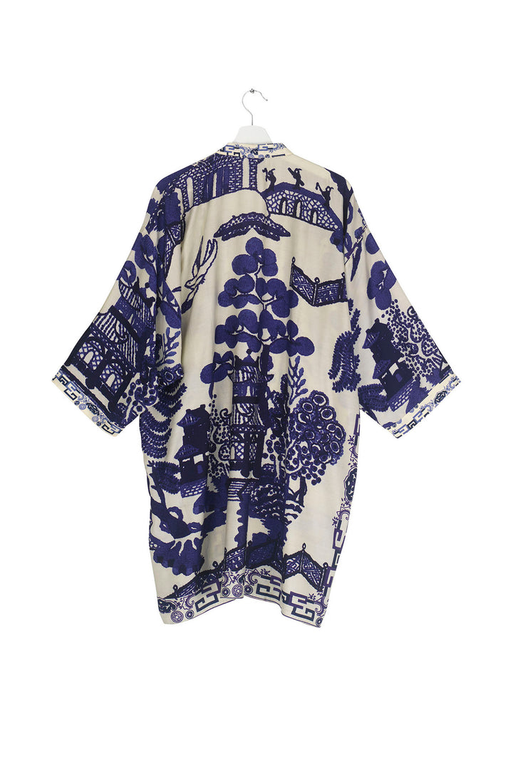 Giant Willow Blue Collar Kimono