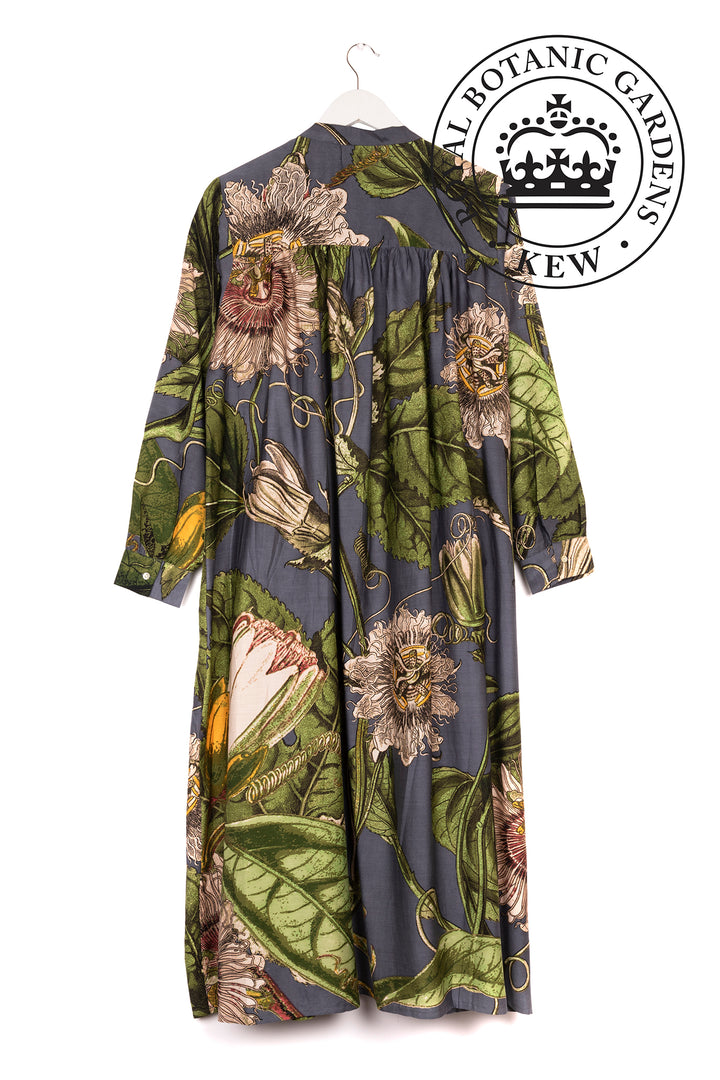 Passion Flower or 'Passiflora' print duster coat in grey, as part of the The One Hundred Stars collaboration with KEW Royal Botanic Gardens. 