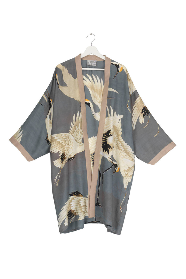 Storks and cranes have been a major art deco trend in both fashion and interiors and this kimono is perfect for anyone looking for something chic, stylish and in vouge! Made from a custom blend of modal and viscose which creates a silky lightweight material while having a more sustainable impact on the environment. 